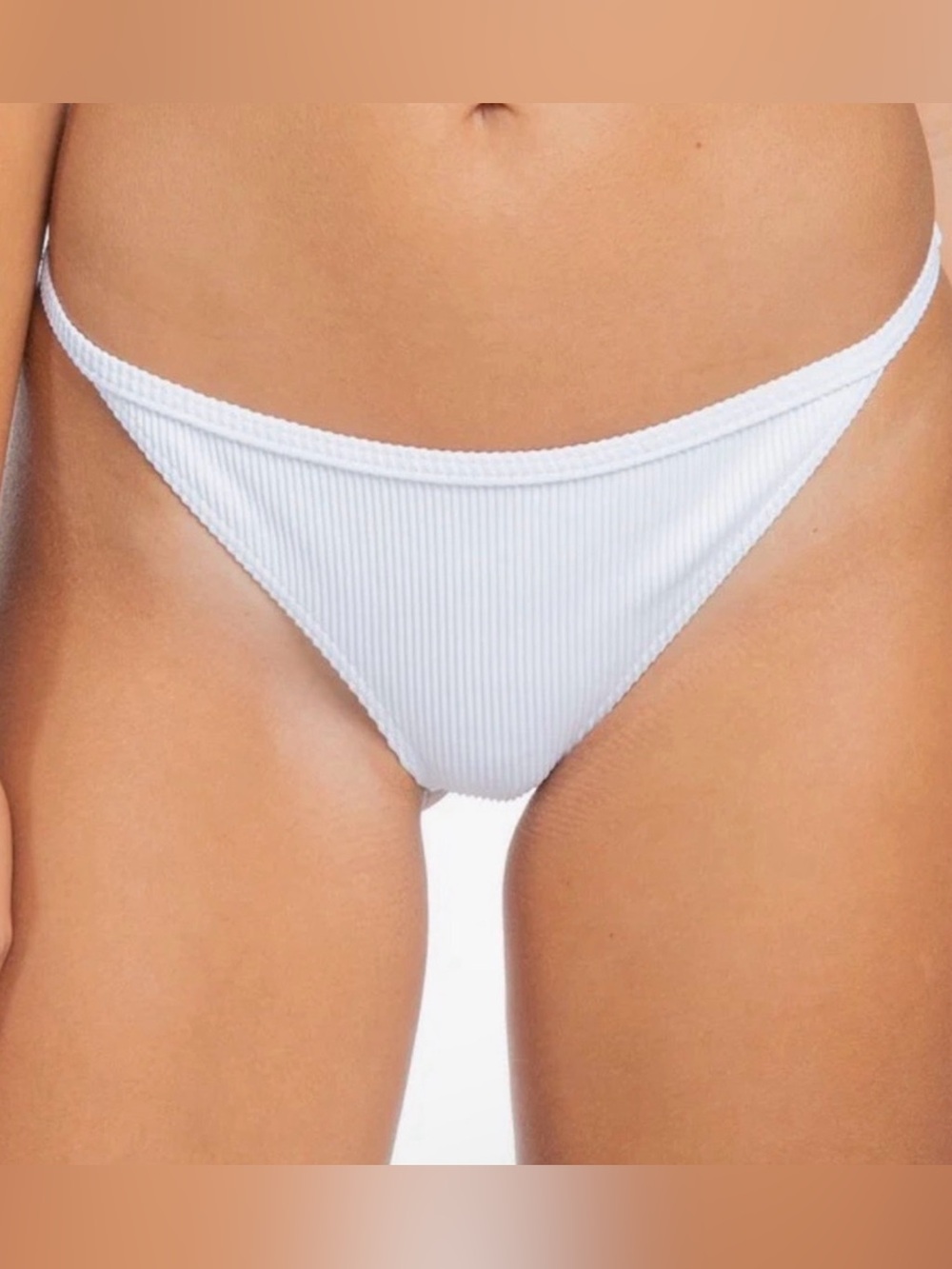 🌻Roxy Beach Classics Bandeu Bra & Roxy Mind of Freedom Mini Bottoms🌻 - Picture 6 of 10